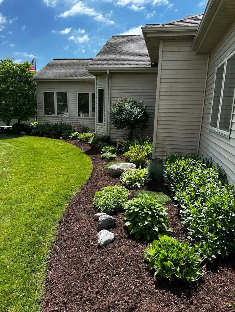 Beautiful landscaped yard 7